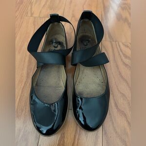 Black Patent Leather Mary Jane Flats